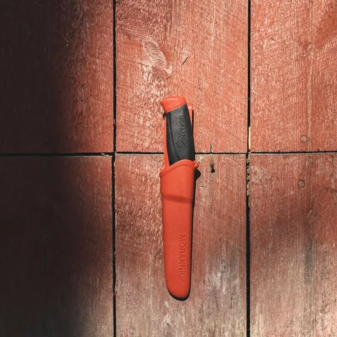 Nůž Morakniv Companion Dala Red