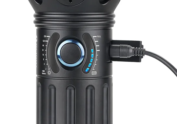Nejvýkonnější LED svítilna Olight X9R Marauder 25000 lm — obrázek 4